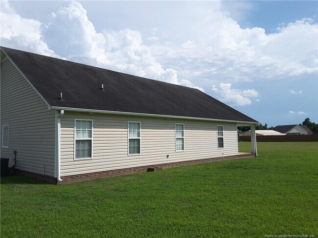 Building Photo - 102 Kennedy Dr