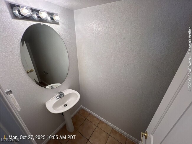 Building Photo - 2092 Scanlon Ferry Ct