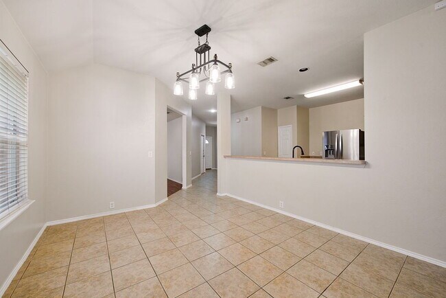 Building Photo - 8420 Silverbell Ln