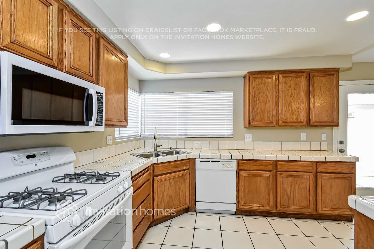 Building Photo - 2733 Mistfull Ct