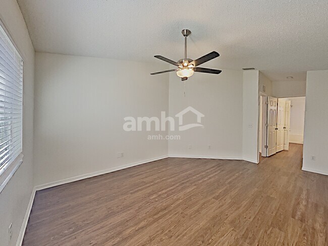 Building Photo - 12119 Feldwood Creek Ln