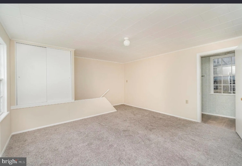 Building Photo - 200 S Penn St