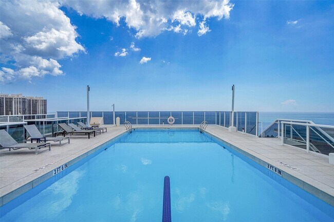 Building Photo - 2841 N Ocean Blvd