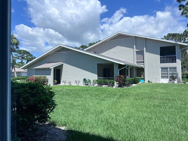 Building Photo - New Listing!