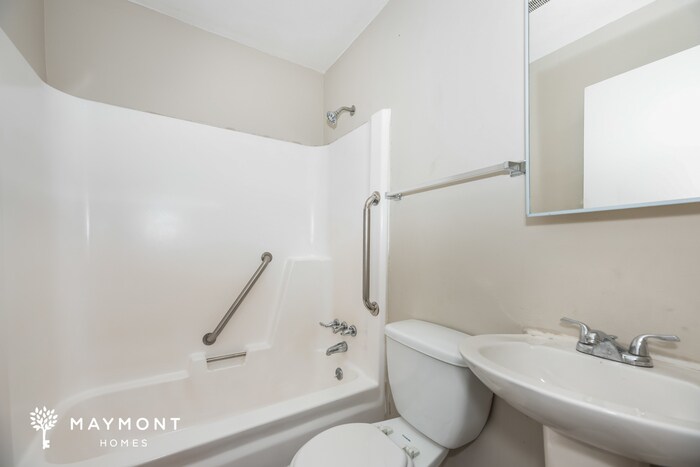 Building Photo - 4689 Longbranch