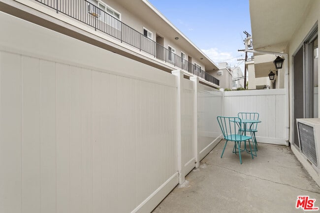 Building Photo - 11947 Kiowa Ave