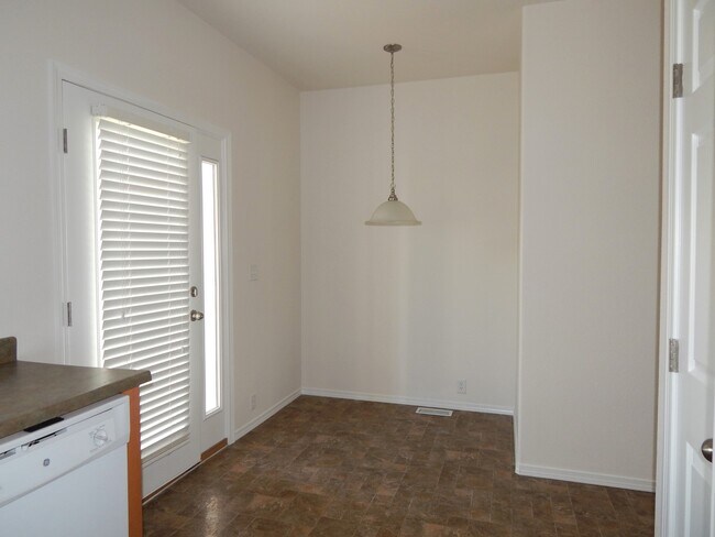 Building Photo - 7373 Little Jimmy Grove