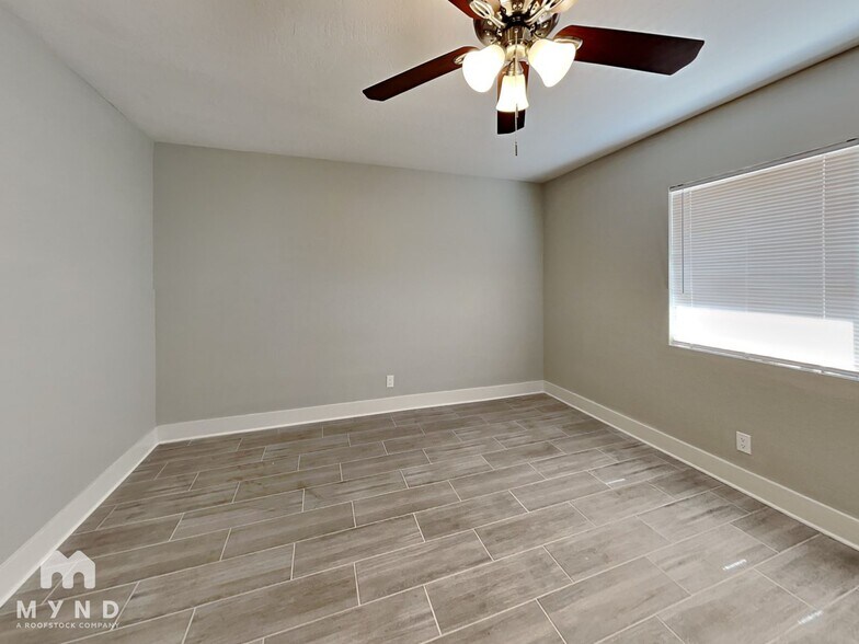 Building Photo - 4561 W Boca Raton Rd