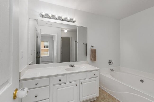 Building Photo - 1776 Willow Branch Ln