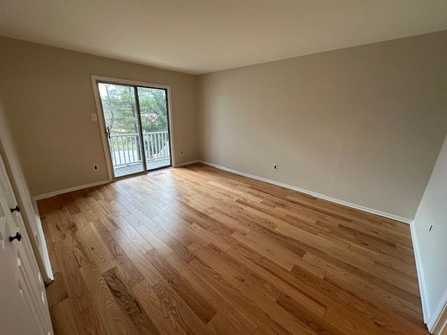 Building Photo - 1001 Roundhouse Ct