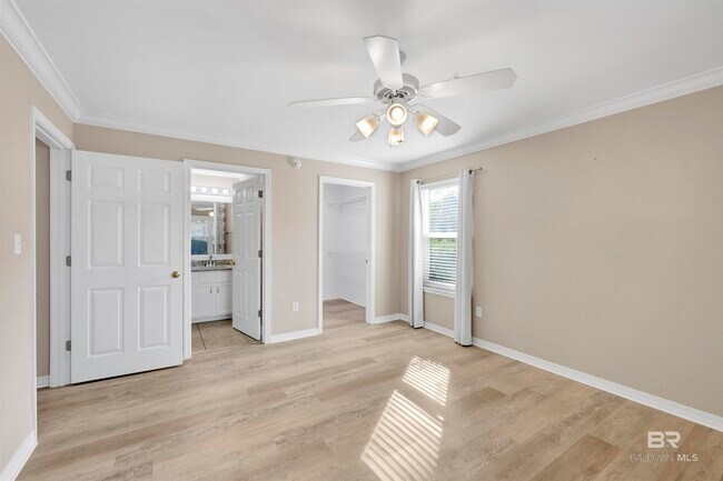 Building Photo - 2200 E 2nd St