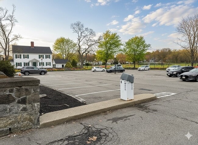 Building Photo - 16 Balmoral St