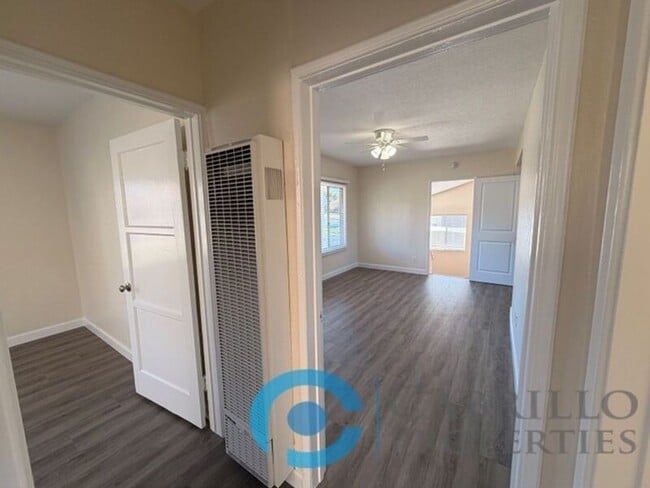 Building Photo - 2412 Chicago St