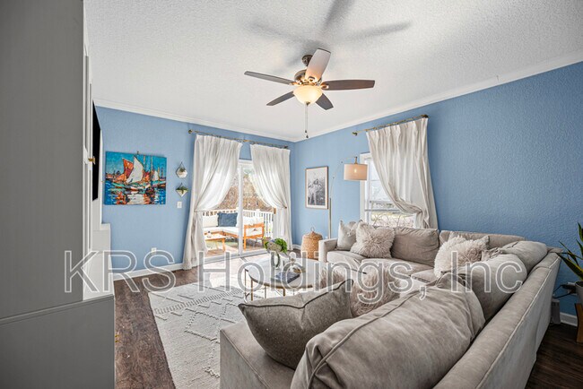 Building Photo - 9553 14th Bay St