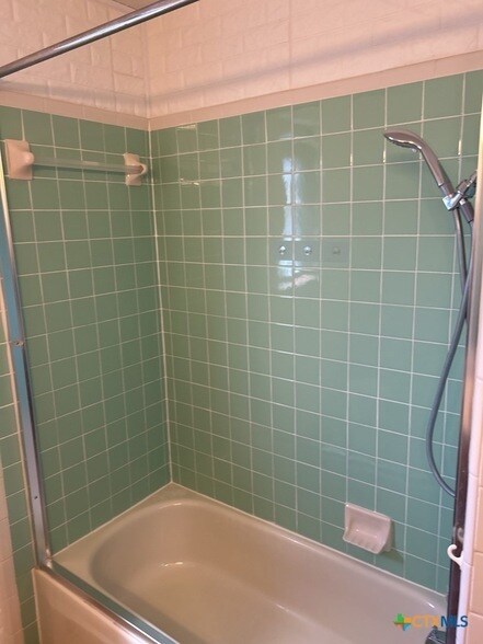 Building Photo - 2310 Zinnia Ct