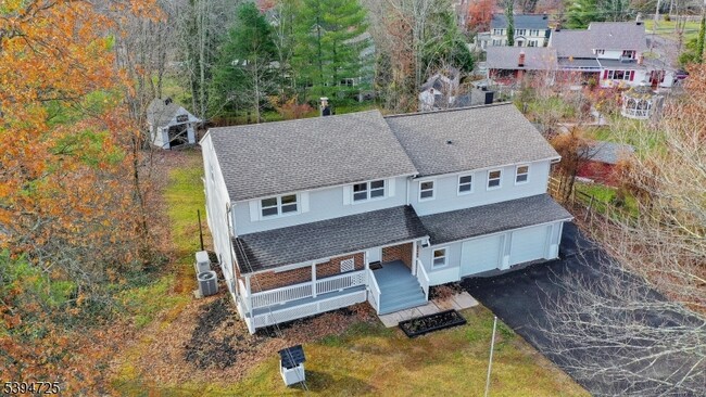 Building Photo - 91 Hillcrest Rd