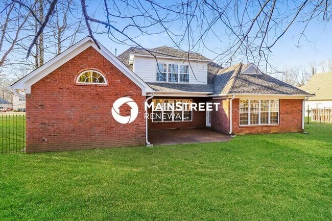 Building Photo - 5 Bedroom Pet-Friendly Home in CORDOVA, TN with Main Street Renewal