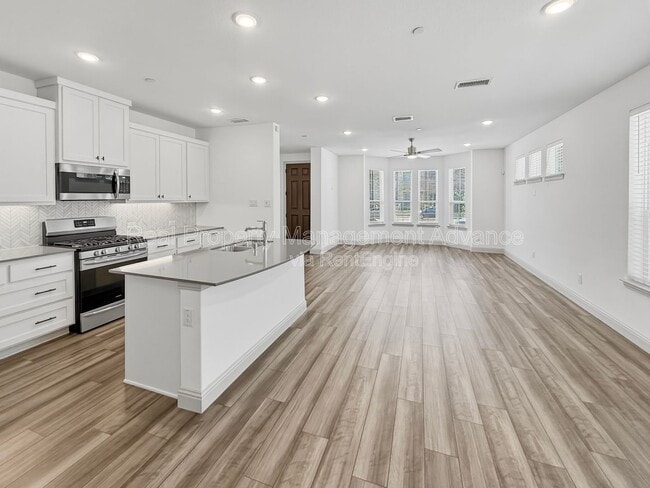 Building Photo - 6064 Silverado Trail