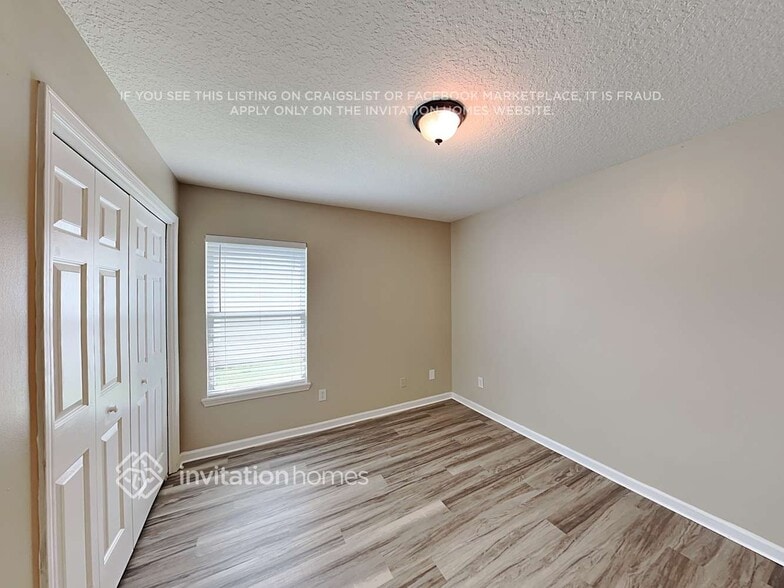 Building Photo - 3741 Timberline Dr
