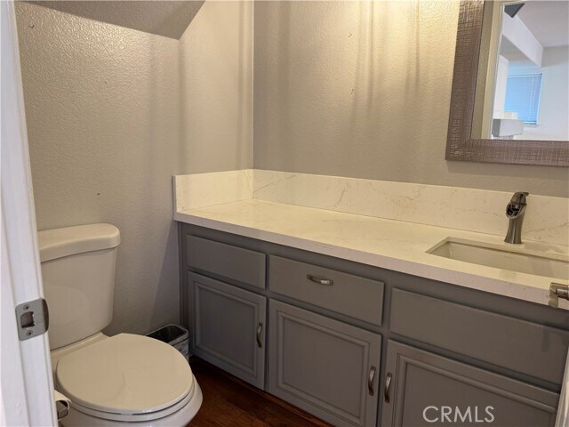 Building Photo - 13 Channel Island St