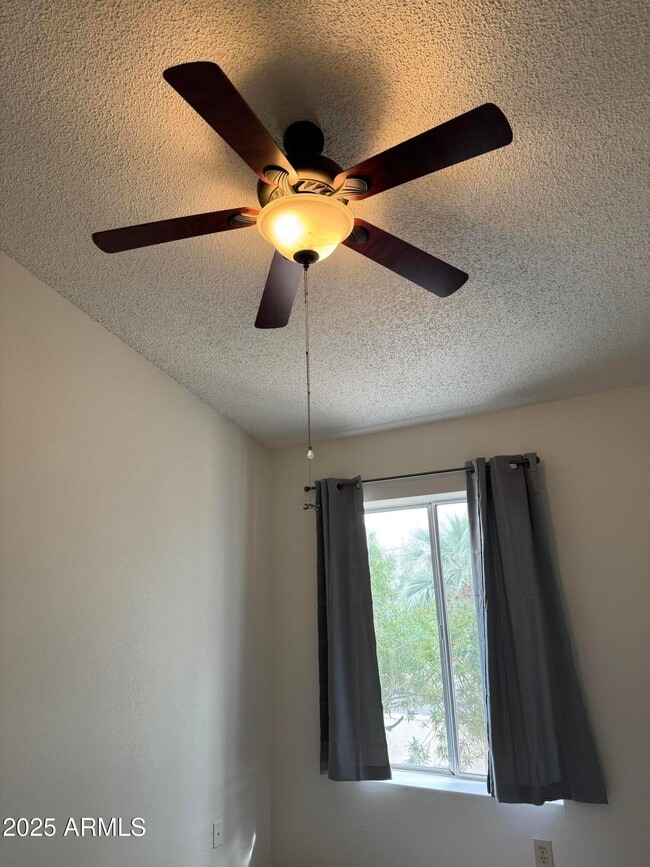 Building Photo - 4114 E Union Hills Dr