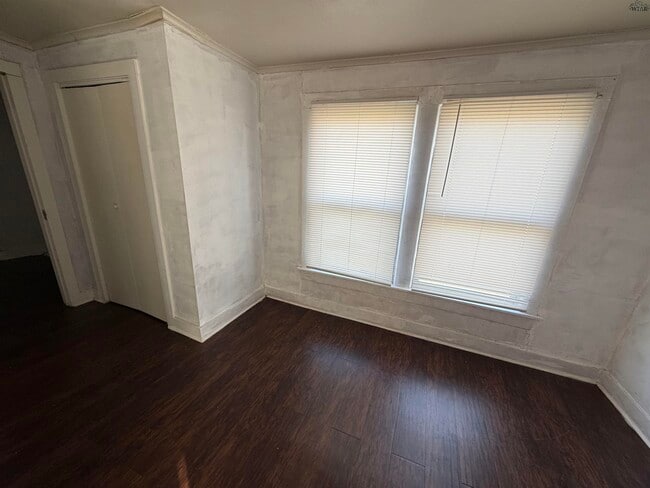 Building Photo - 1656 McGregor Ave