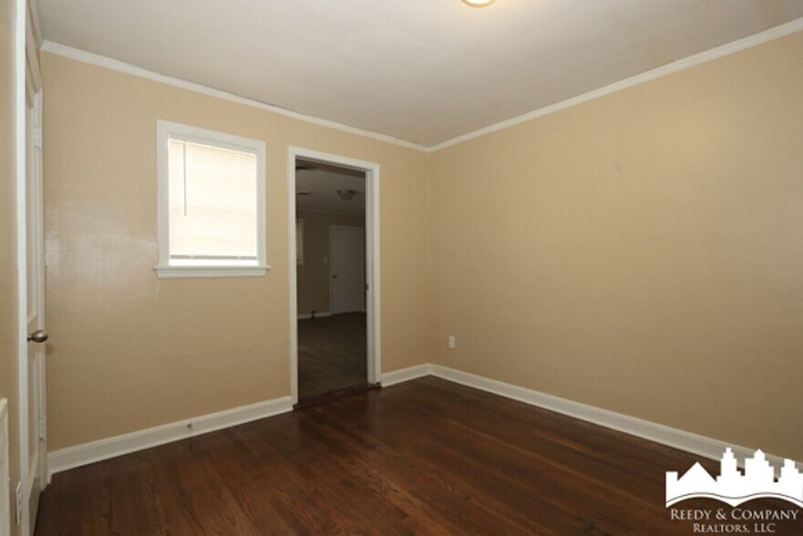 Building Photo - 1446 Alamo St