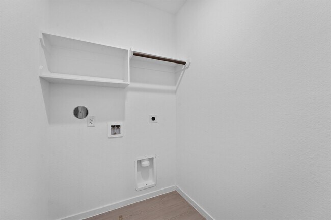 Building Photo - 10606 Crimson Trce