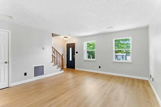 Building Photo - 6054 Warrenpark Ln