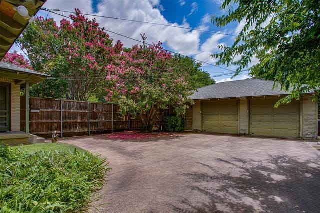 Building Photo - 948 N Windomere Ave