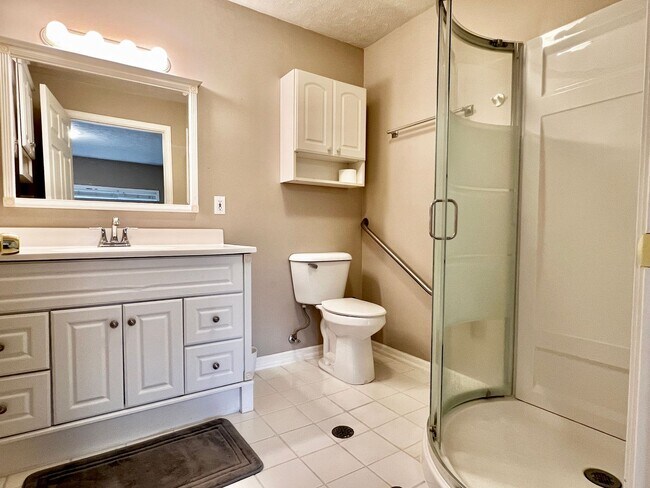 Building Photo - 5093 M-37