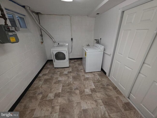 Building Photo - 5407 Fallriver Row Ct