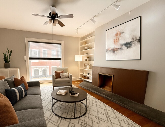 Family room with decorative fireplace - 1809 Spruce St