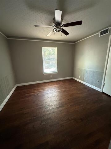 Building Photo - 6705 Manor Dr