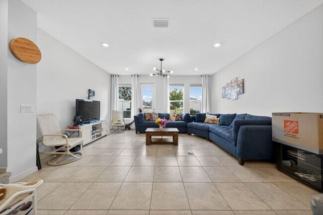 Building Photo - 6128 Rancho Ln