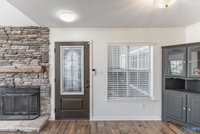 Building Photo - 171 Waters Edge Ln