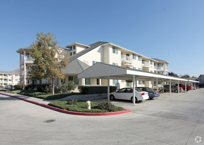 Building Photo - The Remington
