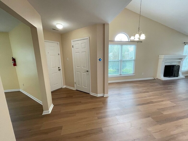 Building Photo - 269 Wood Stream Ct
