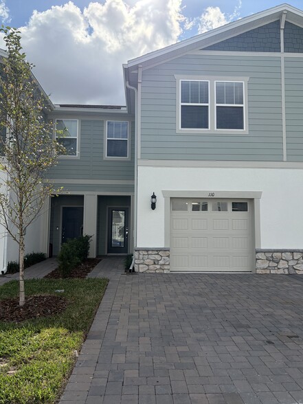 Building Photo - 110 Violet Vine Ln