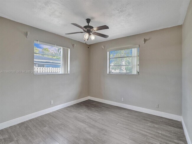 Building Photo - 4330 NW 8th St