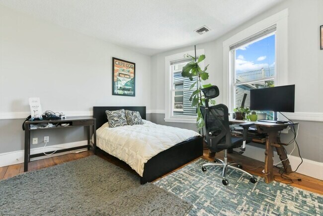 Building Photo - 34-36 Boston St