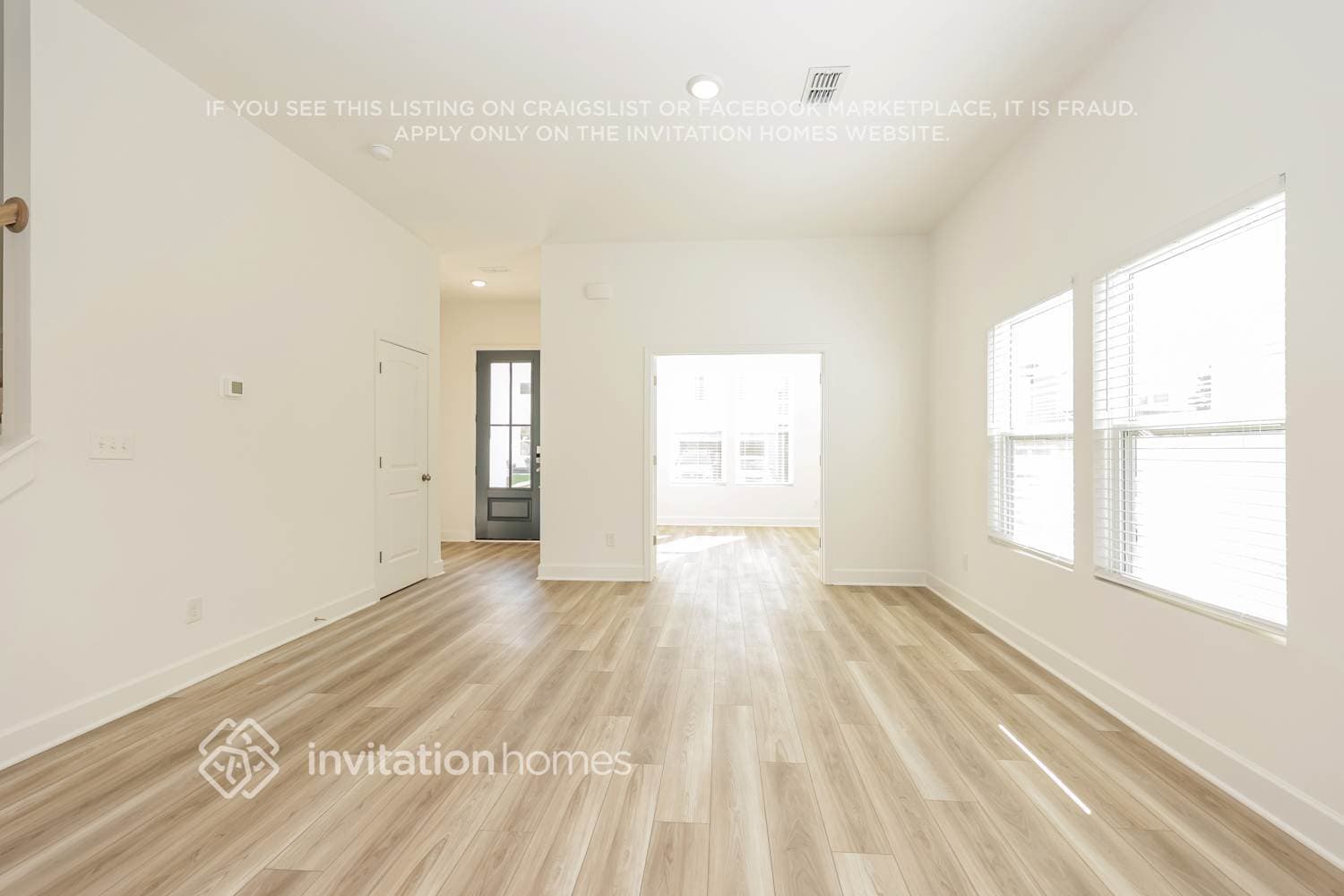 Building Photo - 3709 Marthinus Ln