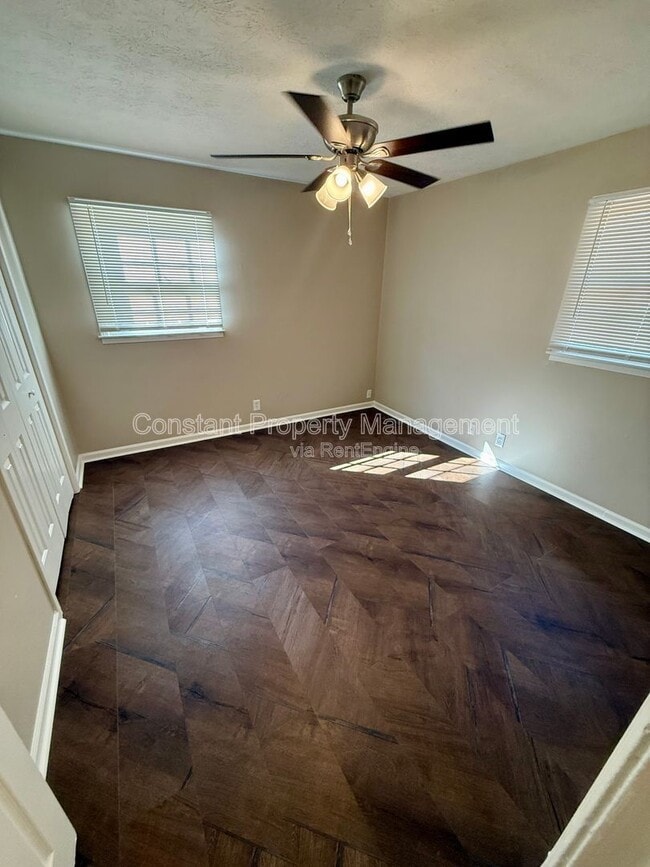 Building Photo - 1880 Clinton Rd