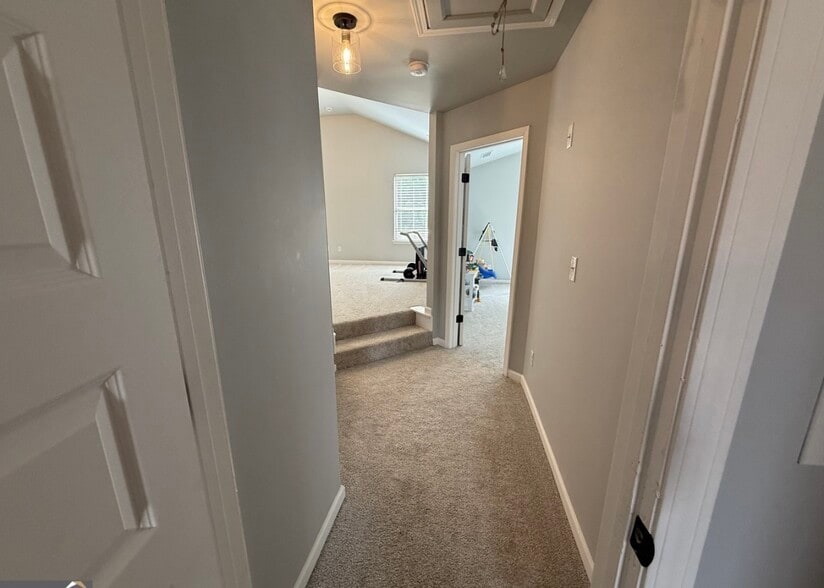 Building Photo - 310 Savannah Dr