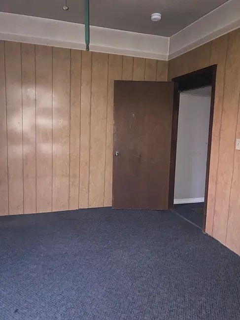 Building Photo - 117 Lewis St