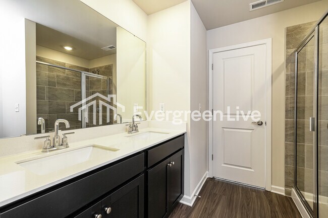 Building Photo - 816 Pear Blossom Ct