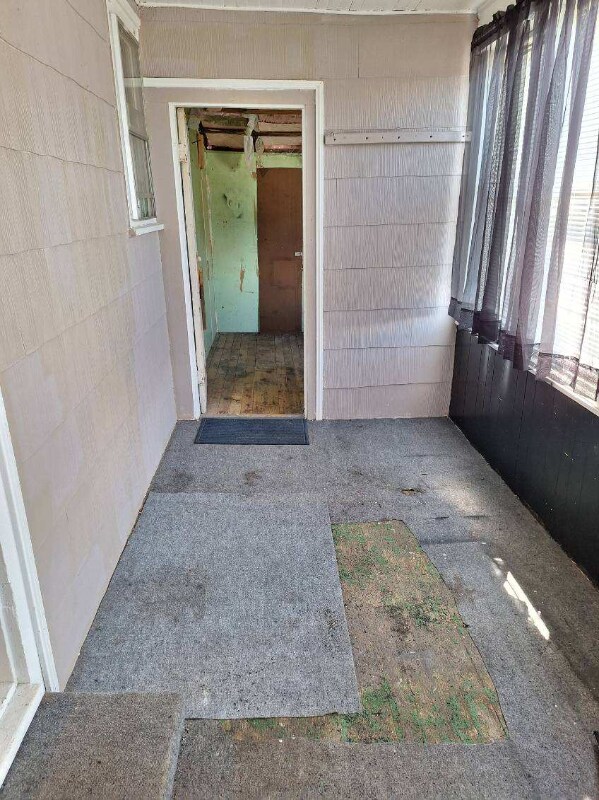 Building Photo - 398 Westcott St