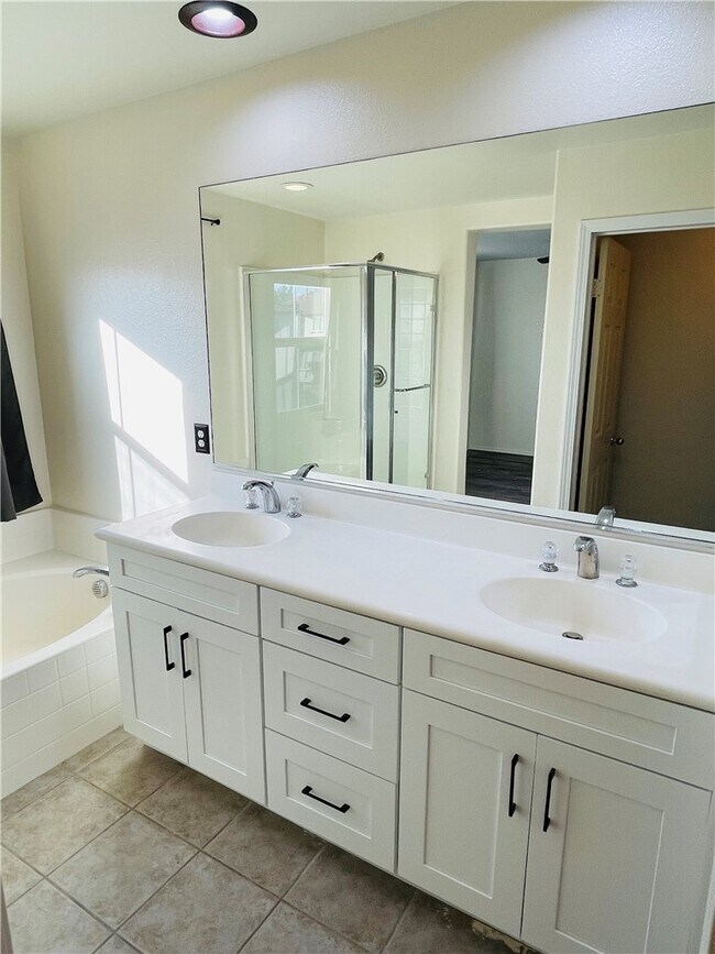 Building Photo - 33590 Willow Haven Ln