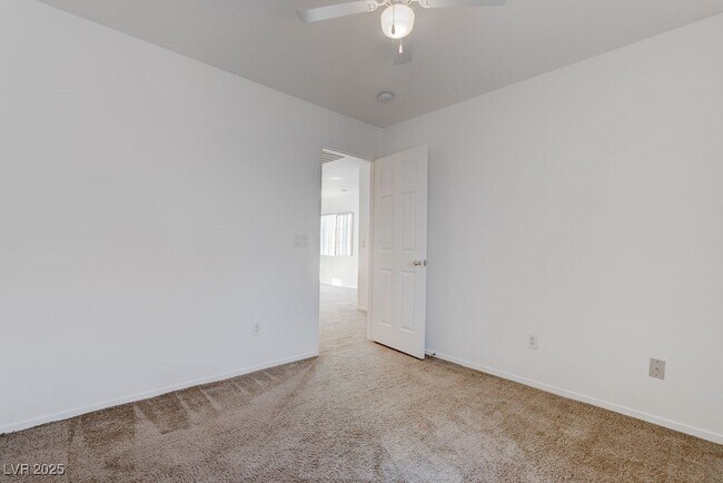 Building Photo - 5150 Pipestone Pass St