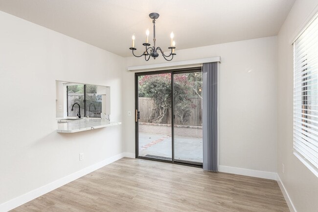 Building Photo - 6908 Quiet Cove Dr